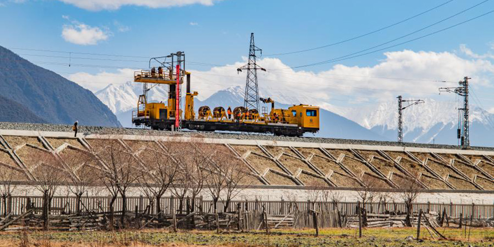 Seguem em andamento as obras da ferrovia Lhasa-Nyingchi