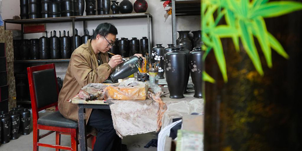 Indústria da cerâmica negra segue crescimento no distrito de Guantao em Hebei