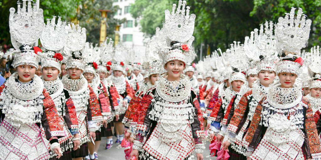 Celebrações da Festa das Irmãs da Étnica Miao em Guizhou