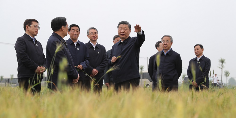 Xi inspeciona mega projeto de desvio de água da China