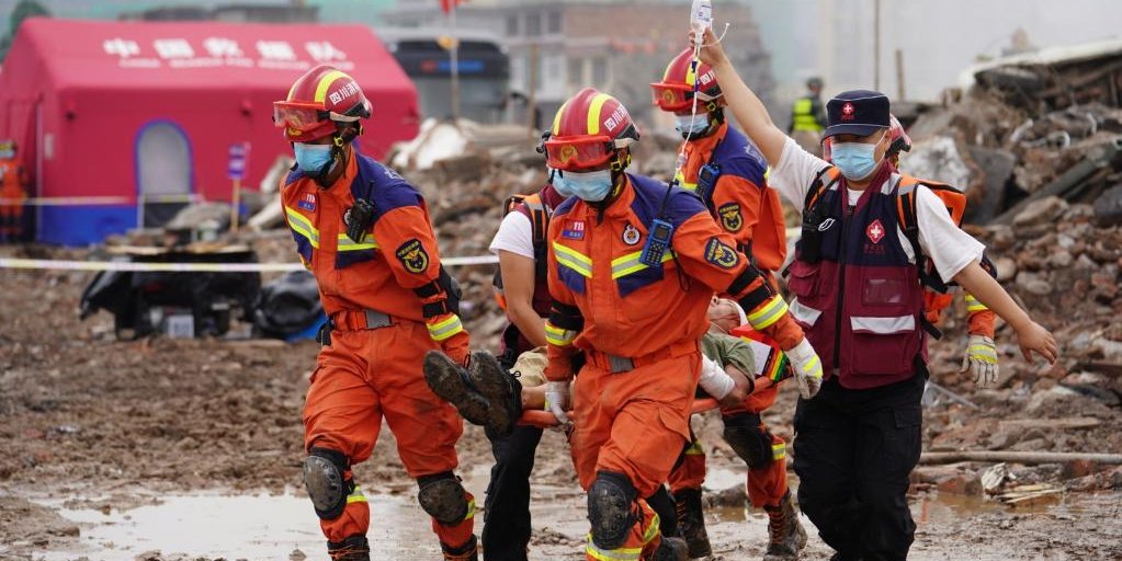 Província chinesa de Sichuan faz exercício de simulação de terremoto
