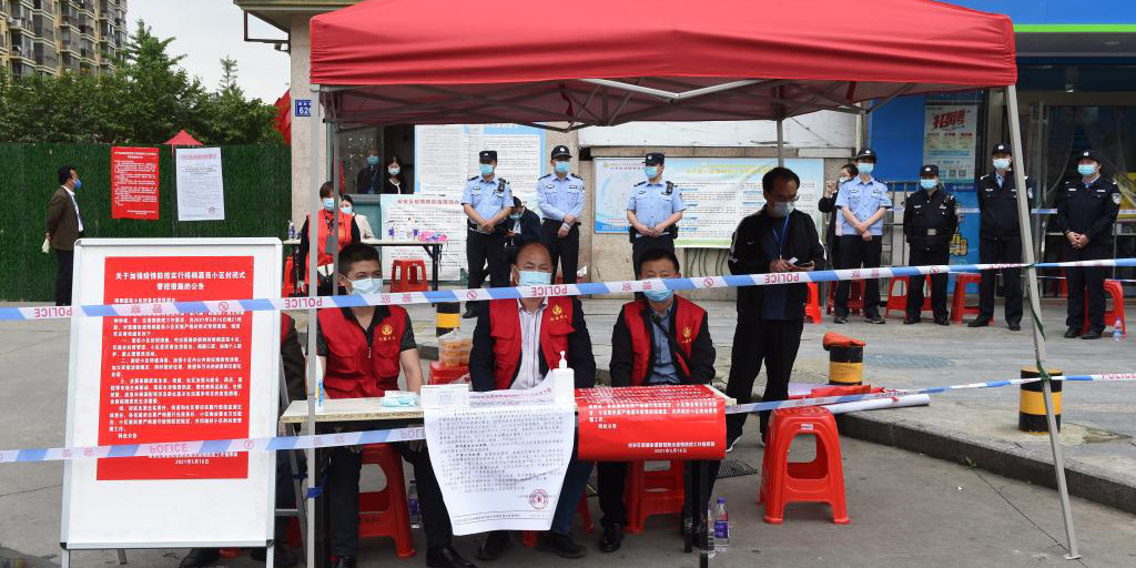 Cidade chinesa de Lu'an aumenta nível de alerta contra COVID-19 em quatro comunidades residenciais