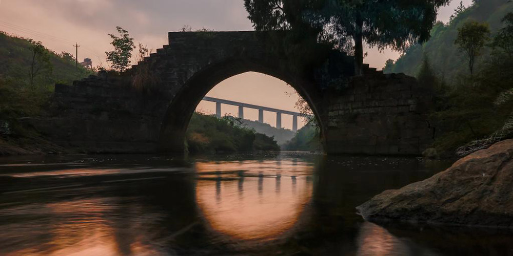 Fotos: antiga ponte Mengjia em Guizhou